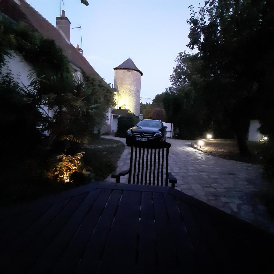 Gite De La Tour De Loire - 65 M2 Au Pied D'Une Tour De Gue Du 17Eme Siecle Mer 외부 사진