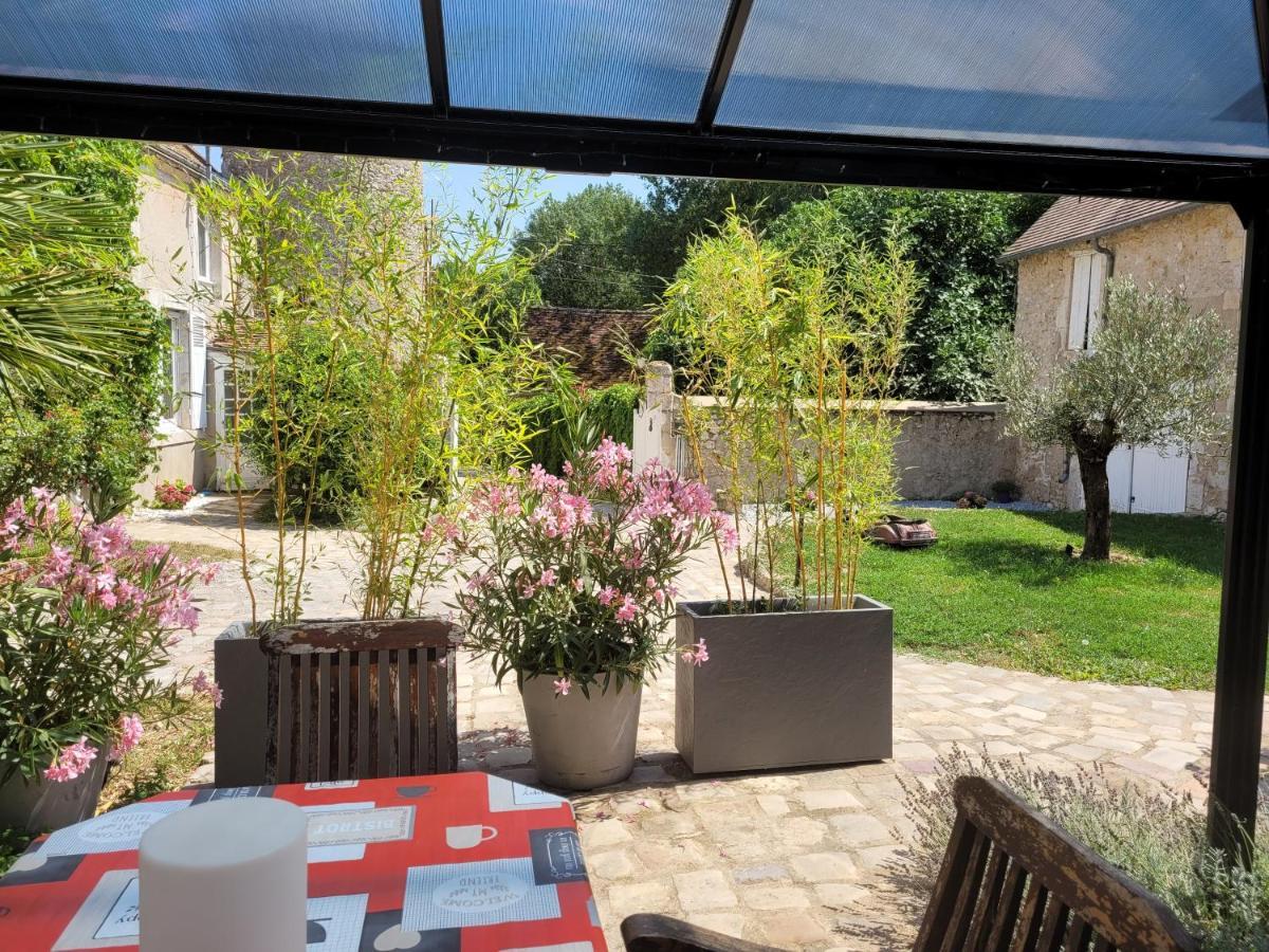 Gite De La Tour De Loire - 65 M2 Au Pied D'Une Tour De Gue Du 17Eme Siecle Mer 외부 사진