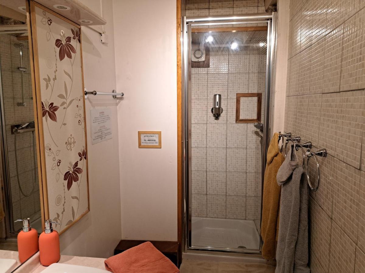 Gite De La Tour De Loire - 65 M2 Au Pied D'Une Tour De Gue Du 17Eme Siecle Mer 외부 사진